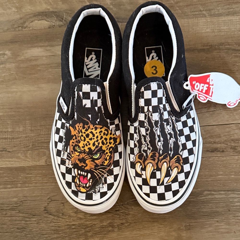 NWT Boys Slip-On Vans - Size 3